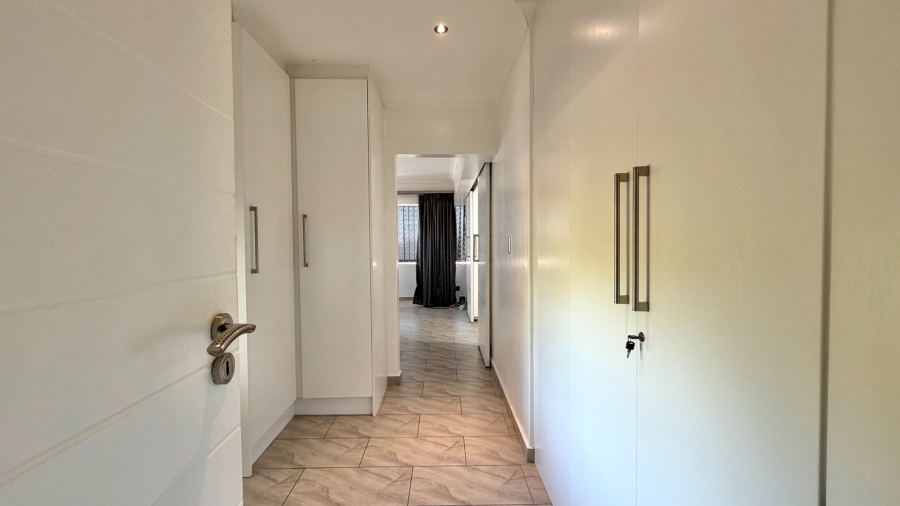 4 Bedroom Property for Sale in La Montagne Western Cape